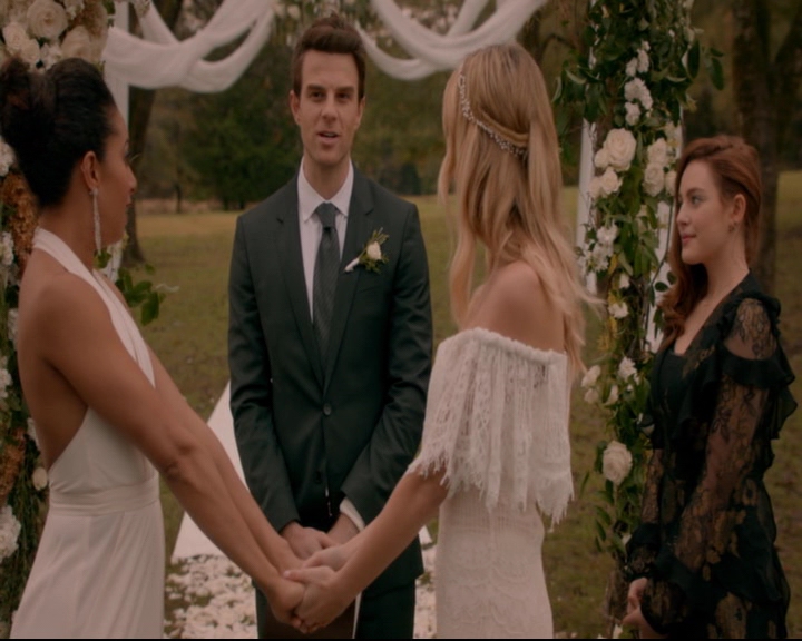 vampirediariesworld-dot-nl_TheOriginals5x11TilTheDayIDie02003.jpg