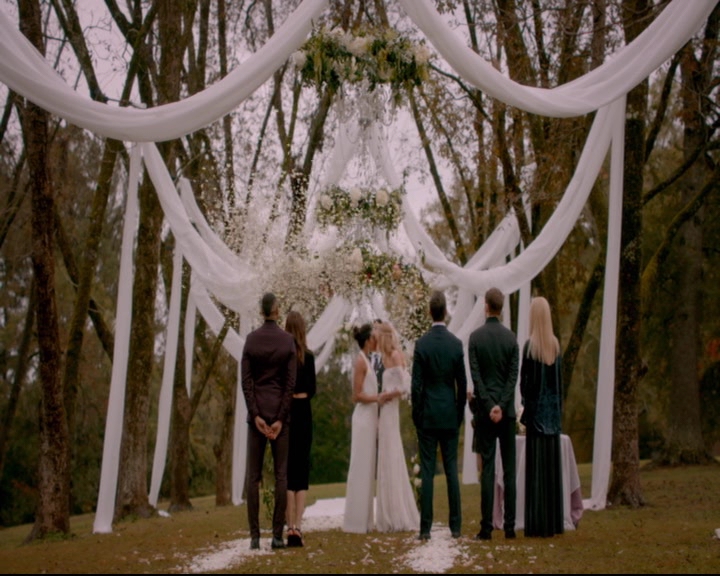 vampirediariesworld-dot-nl_TheOriginals5x11TilTheDayIDie02023.jpg