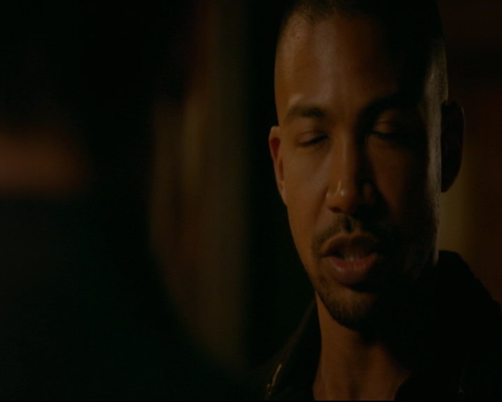 vampirediariesworld-dot-nl_TheOriginals5x12TheTaleOfTwoWolves00032.jpg