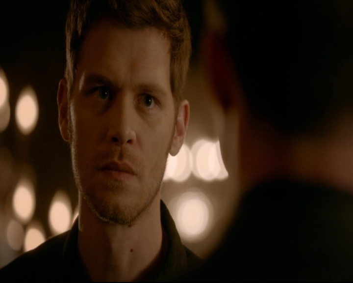 vampirediariesworld-dot-nl_TheOriginals5x12TheTaleOfTwoWolves00122.jpg