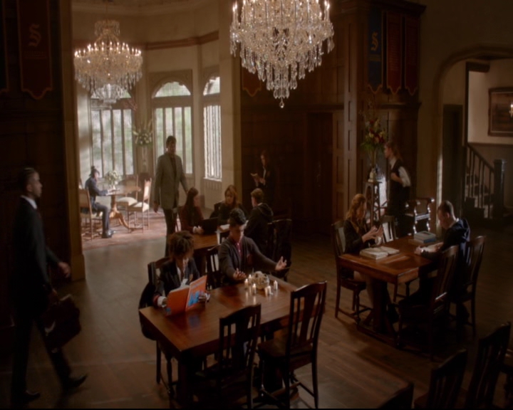 vampirediariesworld-dot-nl_TheOriginals5x12TheTaleOfTwoWolves00149.jpg