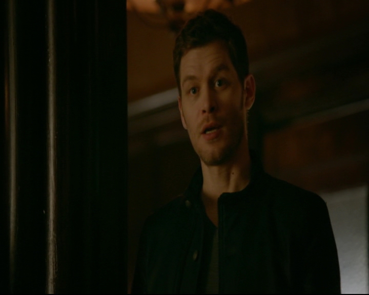 vampirediariesworld-dot-nl_TheOriginals5x12TheTaleOfTwoWolves00175.jpg