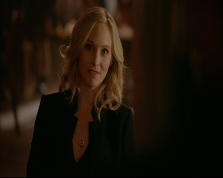 vampirediariesworld-dot-nl_TheOriginals5x12TheTaleOfTwoWolves00182.jpg