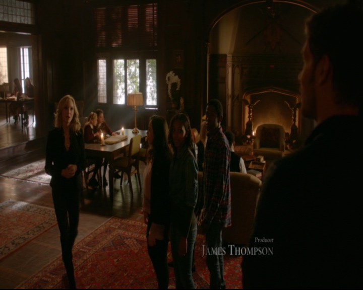 vampirediariesworld-dot-nl_TheOriginals5x12TheTaleOfTwoWolves00184.jpg