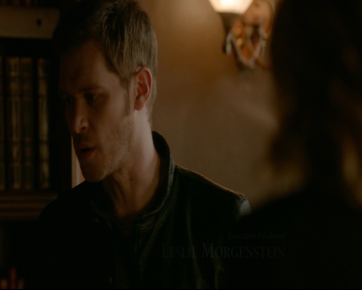 vampirediariesworld-dot-nl_TheOriginals5x12TheTaleOfTwoWolves00211.jpg