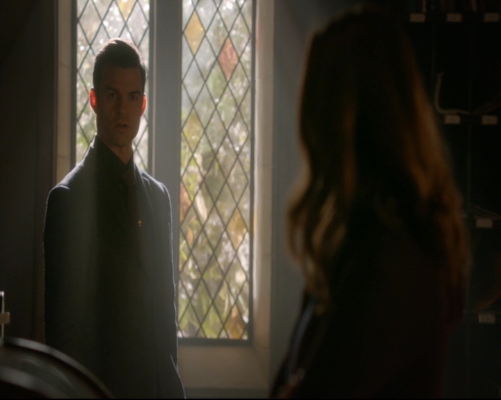 vampirediariesworld-dot-nl_TheOriginals5x12TheTaleOfTwoWolves00259.jpg