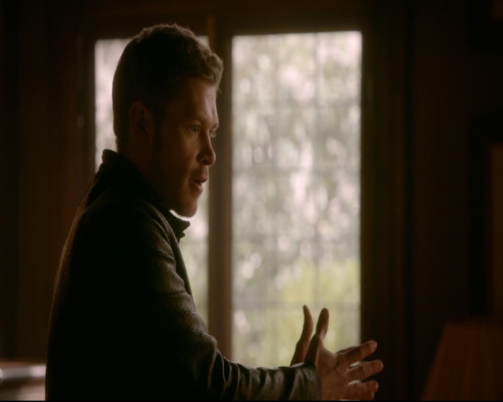 vampirediariesworld-dot-nl_TheOriginals5x12TheTaleOfTwoWolves00309.jpg