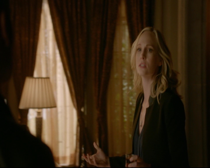 vampirediariesworld-dot-nl_TheOriginals5x12TheTaleOfTwoWolves00316.jpg