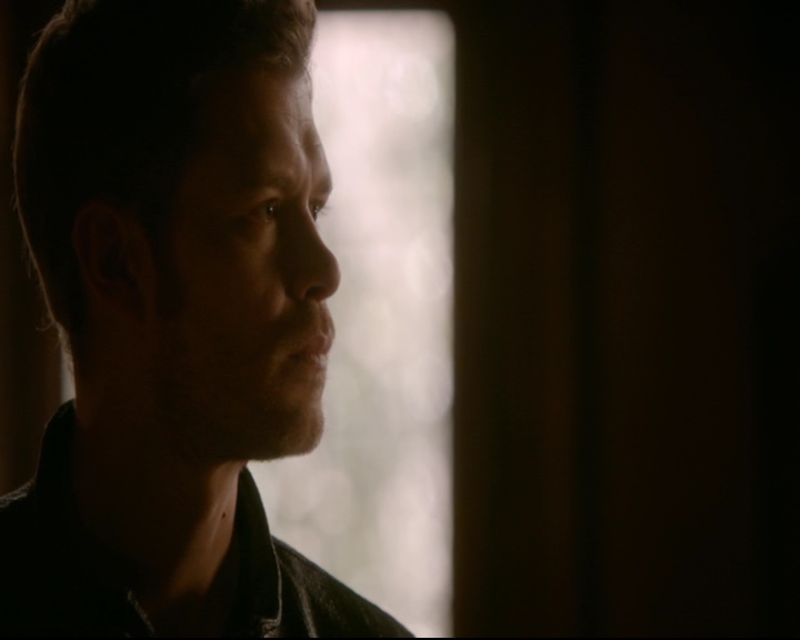 vampirediariesworld-dot-nl_TheOriginals5x12TheTaleOfTwoWolves00326.jpg