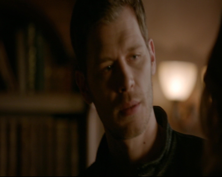 vampirediariesworld-dot-nl_TheOriginals5x12TheTaleOfTwoWolves00337.jpg