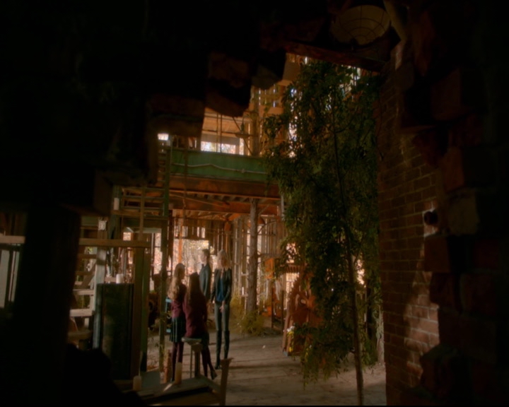 vampirediariesworld-dot-nl_TheOriginals5x12TheTaleOfTwoWolves00590.jpg