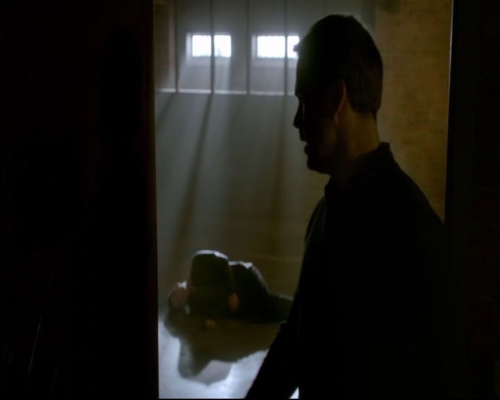 vampirediariesworld-dot-nl_TheOriginals5x12TheTaleOfTwoWolves00769.jpg