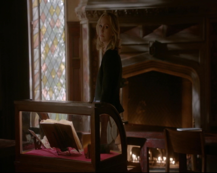 vampirediariesworld-dot-nl_TheOriginals5x12TheTaleOfTwoWolves00991.jpg