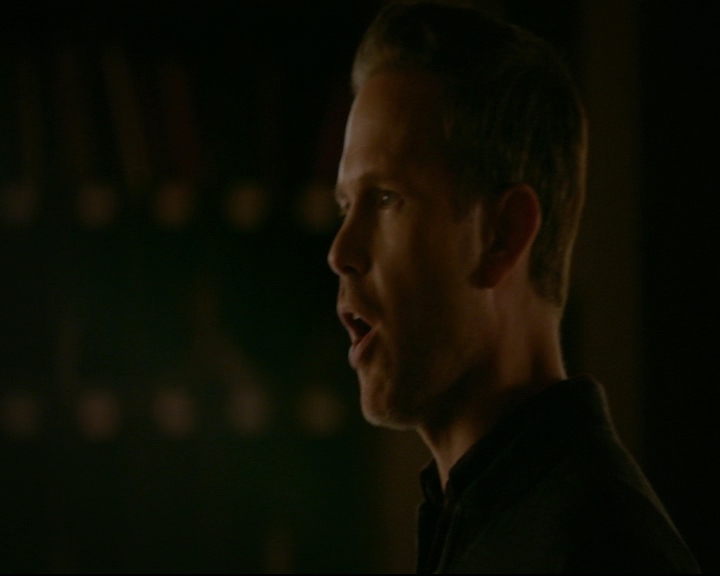 vampirediariesworld-dot-nl_TheOriginals5x12TheTaleOfTwoWolves01017.jpg