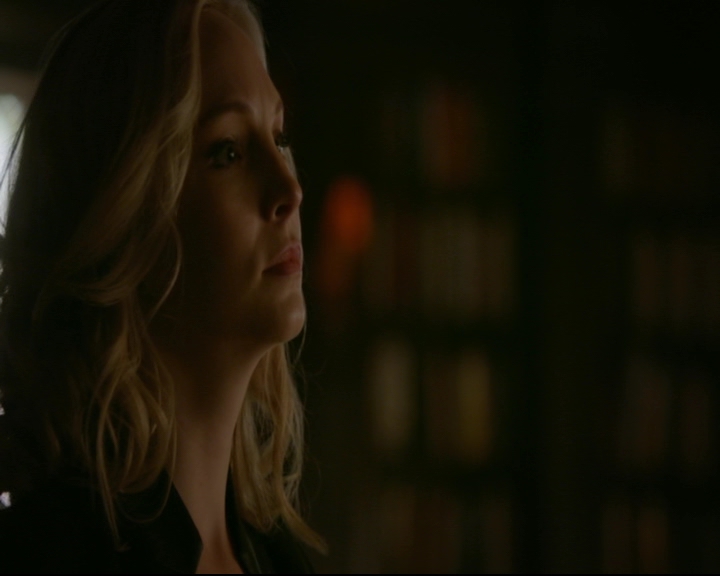 vampirediariesworld-dot-nl_TheOriginals5x12TheTaleOfTwoWolves01022.jpg