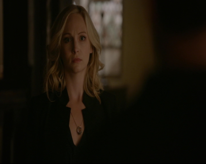 vampirediariesworld-dot-nl_TheOriginals5x12TheTaleOfTwoWolves01028.jpg