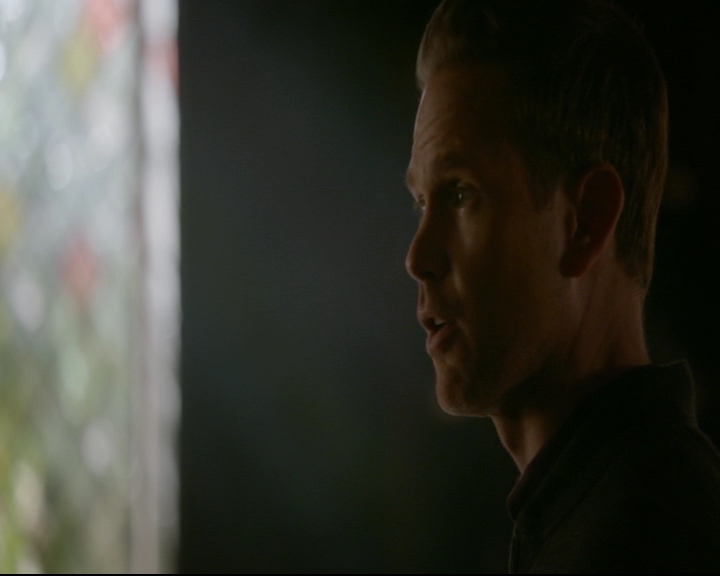 vampirediariesworld-dot-nl_TheOriginals5x12TheTaleOfTwoWolves01046.jpg