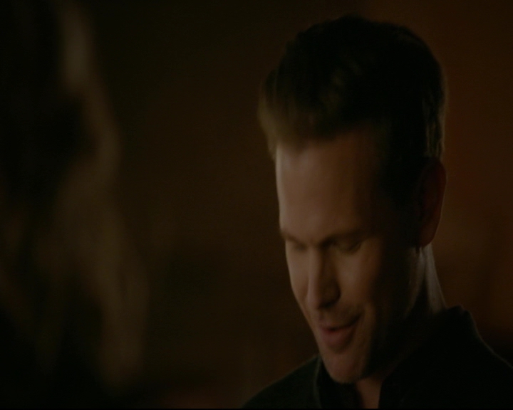 vampirediariesworld-dot-nl_TheOriginals5x12TheTaleOfTwoWolves01071.jpg