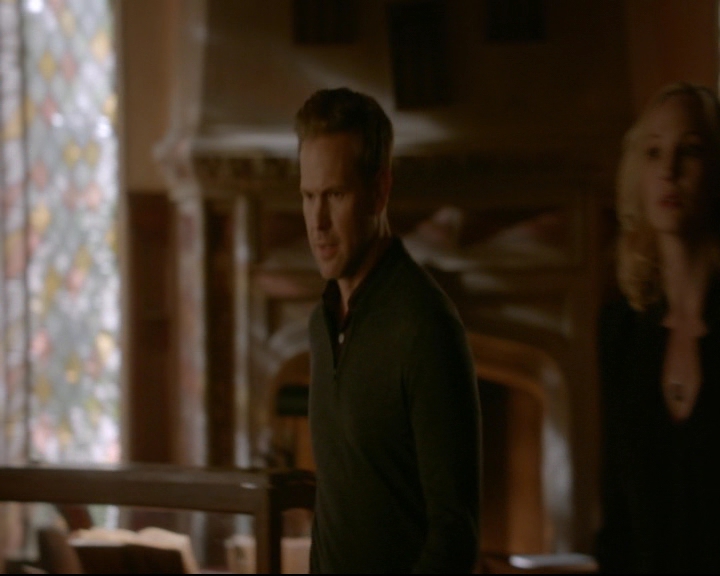 vampirediariesworld-dot-nl_TheOriginals5x12TheTaleOfTwoWolves01086.jpg