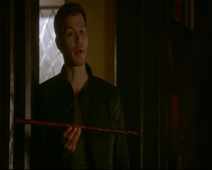 vampirediariesworld-dot-nl_TheOriginals5x12TheTaleOfTwoWolves01094.jpg