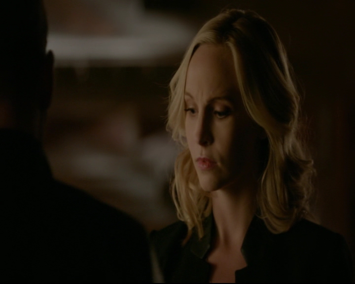 vampirediariesworld-dot-nl_TheOriginals5x12TheTaleOfTwoWolves01120.jpg