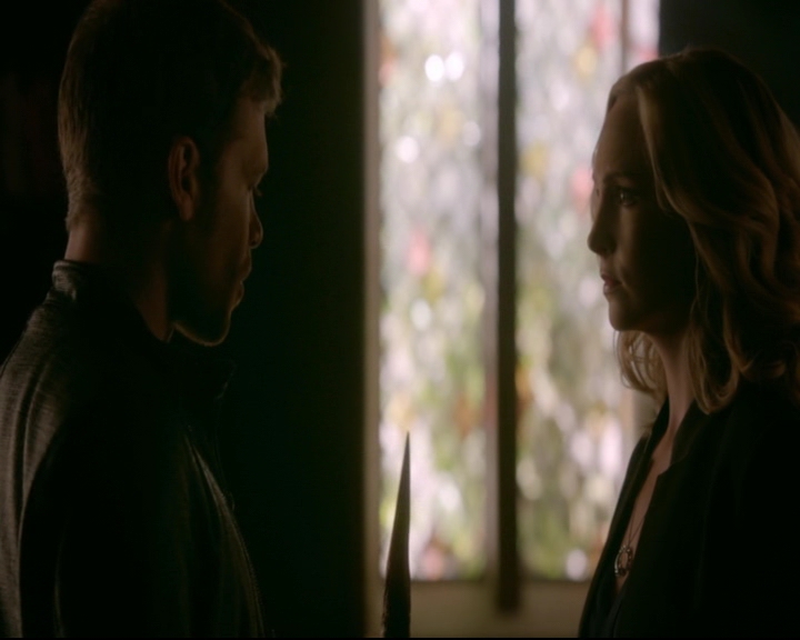 vampirediariesworld-dot-nl_TheOriginals5x12TheTaleOfTwoWolves01123.jpg