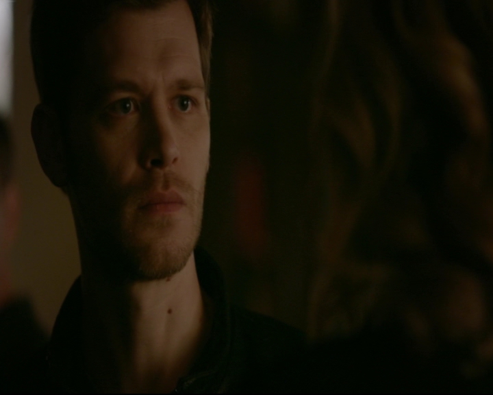 vampirediariesworld-dot-nl_TheOriginals5x12TheTaleOfTwoWolves01132.jpg