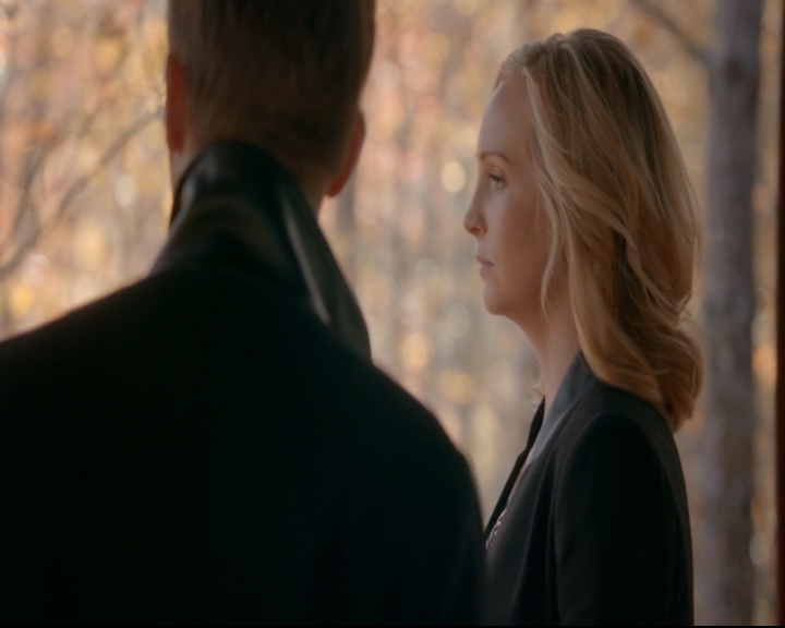 vampirediariesworld-dot-nl_TheOriginals5x12TheTaleOfTwoWolves01144.jpg