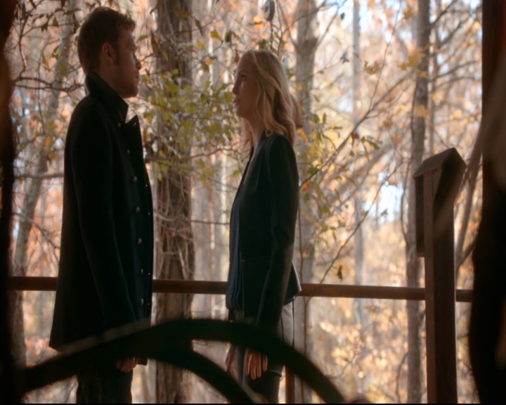 vampirediariesworld-dot-nl_TheOriginals5x12TheTaleOfTwoWolves01152.jpg