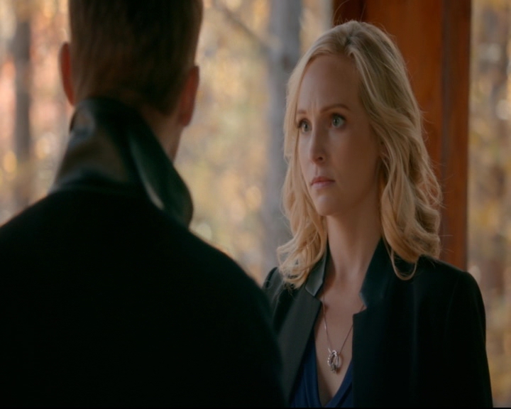 vampirediariesworld-dot-nl_TheOriginals5x12TheTaleOfTwoWolves01175.jpg