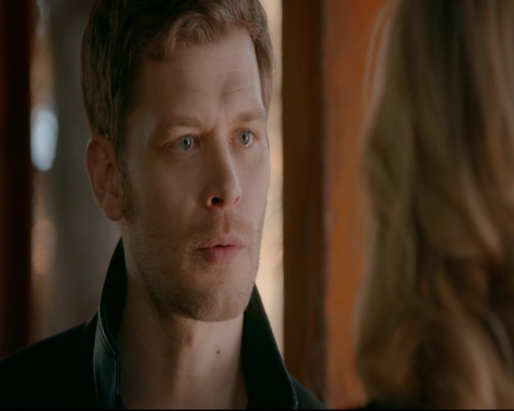 vampirediariesworld-dot-nl_TheOriginals5x12TheTaleOfTwoWolves01184.jpg