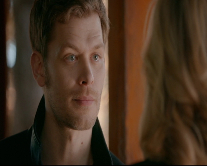 vampirediariesworld-dot-nl_TheOriginals5x12TheTaleOfTwoWolves01185.jpg