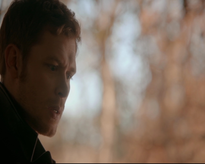 vampirediariesworld-dot-nl_TheOriginals5x12TheTaleOfTwoWolves01194.jpg