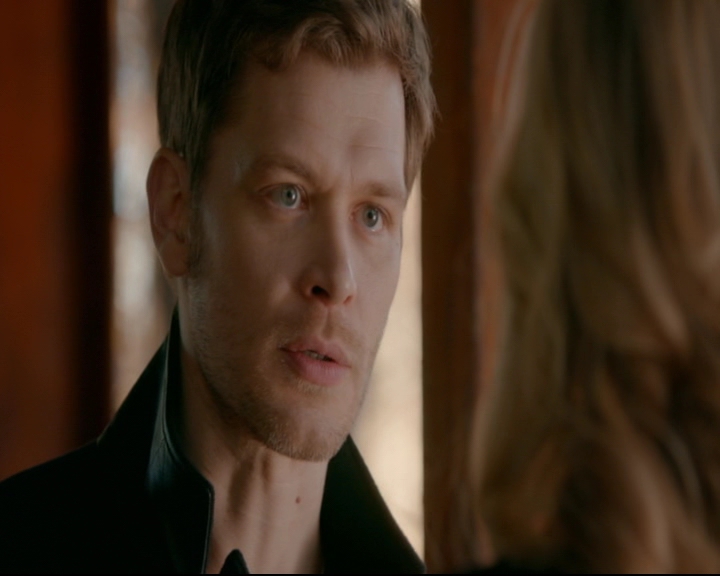 vampirediariesworld-dot-nl_TheOriginals5x12TheTaleOfTwoWolves01201.jpg