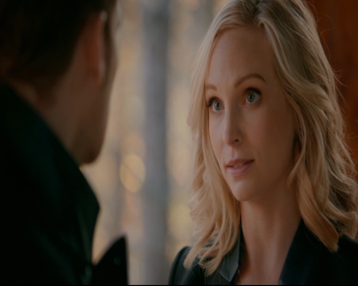 vampirediariesworld-dot-nl_TheOriginals5x12TheTaleOfTwoWolves01214.jpg