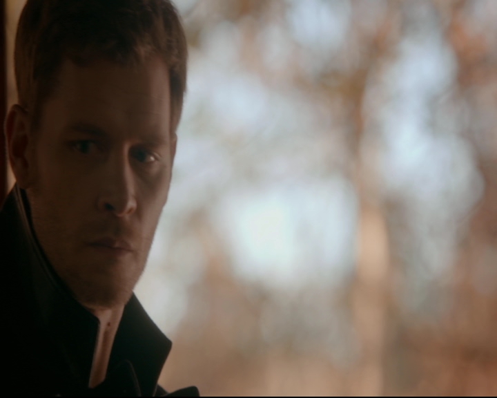 vampirediariesworld-dot-nl_TheOriginals5x12TheTaleOfTwoWolves01220.jpg