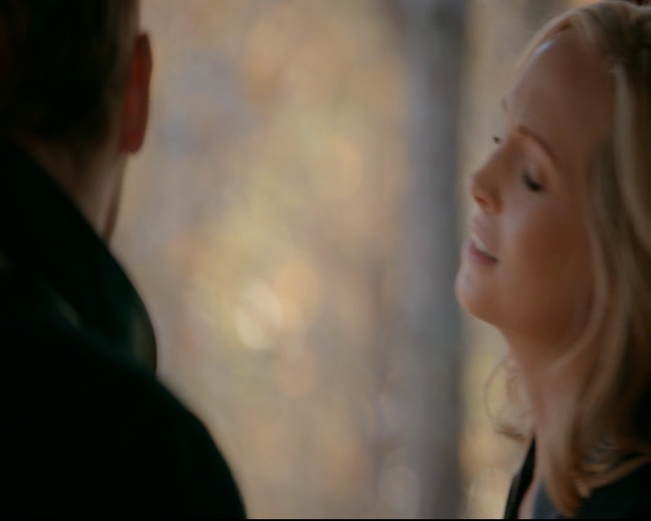 vampirediariesworld-dot-nl_TheOriginals5x12TheTaleOfTwoWolves01235.jpg