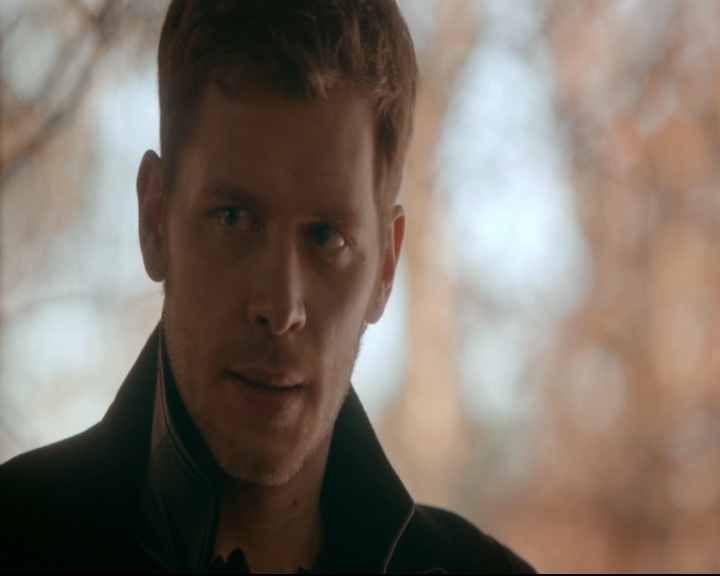 vampirediariesworld-dot-nl_TheOriginals5x12TheTaleOfTwoWolves01250.jpg