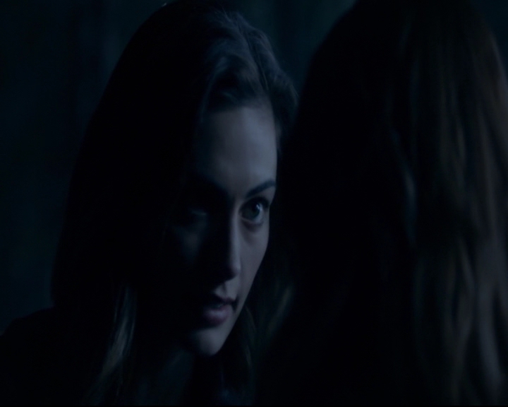 vampirediariesworld-dot-nl_TheOriginals5x12TheTaleOfTwoWolves01401.jpg