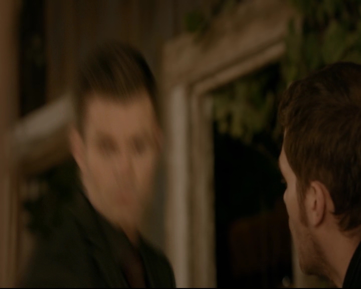 vampirediariesworld-dot-nl_TheOriginals5x12TheTaleOfTwoWolves01408.jpg