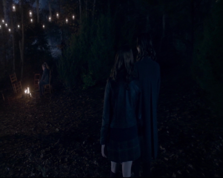 vampirediariesworld-dot-nl_TheOriginals5x12TheTaleOfTwoWolves01472.jpg