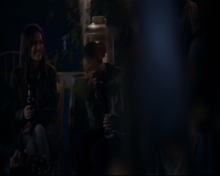 vampirediariesworld-dot-nl_TheOriginals5x12TheTaleOfTwoWolves01482.jpg