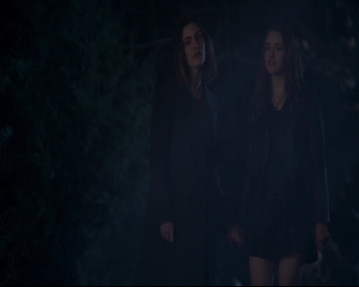 vampirediariesworld-dot-nl_TheOriginals5x12TheTaleOfTwoWolves01487.jpg