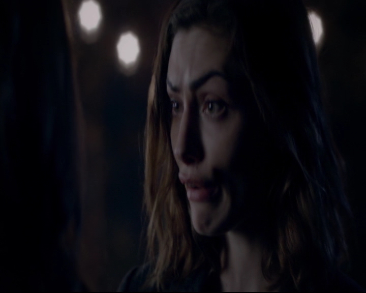 vampirediariesworld-dot-nl_TheOriginals5x12TheTaleOfTwoWolves01518.jpg