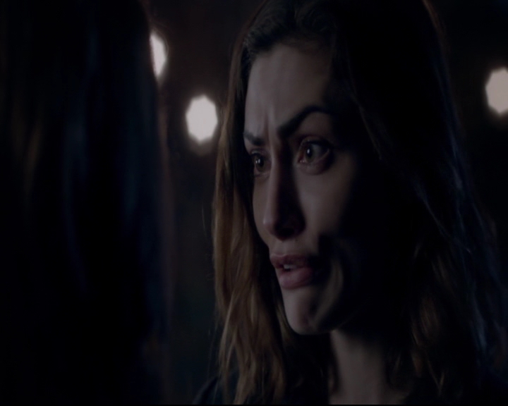 vampirediariesworld-dot-nl_TheOriginals5x12TheTaleOfTwoWolves01541.jpg