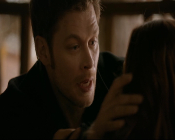 vampirediariesworld-dot-nl_TheOriginals5x12TheTaleOfTwoWolves01599.jpg