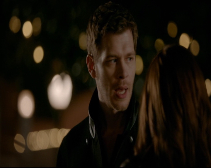 vampirediariesworld-dot-nl_TheOriginals5x12TheTaleOfTwoWolves01645.jpg