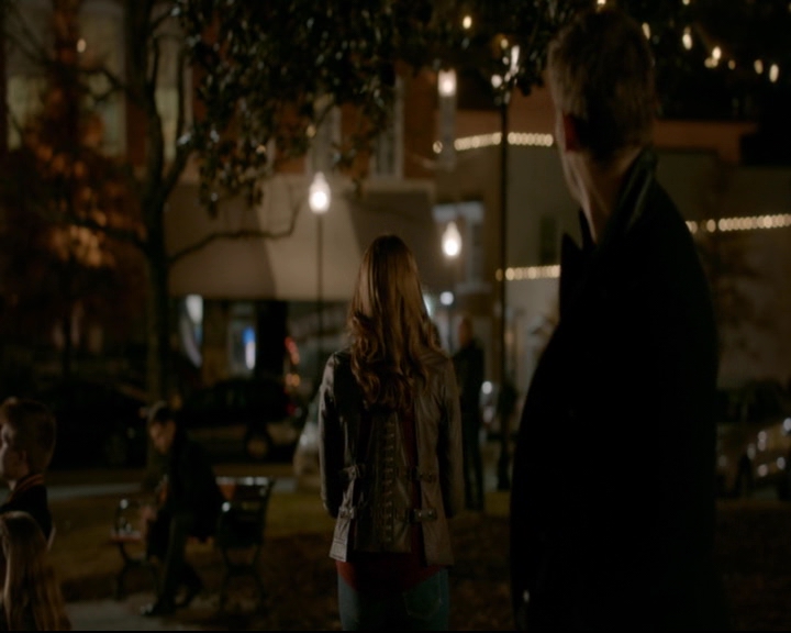 vampirediariesworld-dot-nl_TheOriginals5x12TheTaleOfTwoWolves01666.jpg