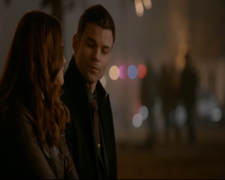 vampirediariesworld-dot-nl_TheOriginals5x12TheTaleOfTwoWolves01687.jpg