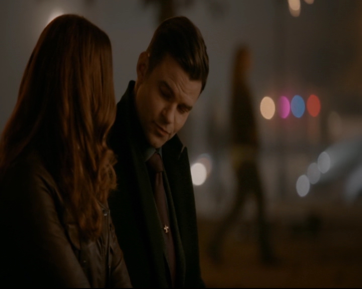 vampirediariesworld-dot-nl_TheOriginals5x12TheTaleOfTwoWolves01692.jpg